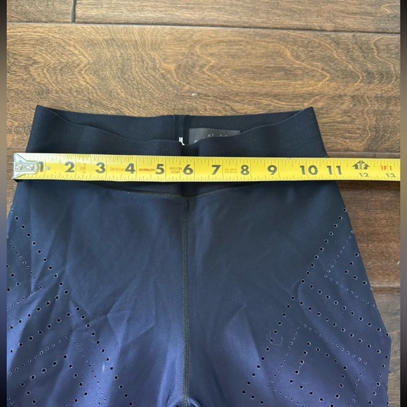 Ultracor Leggings size small - Picture 4 of 6